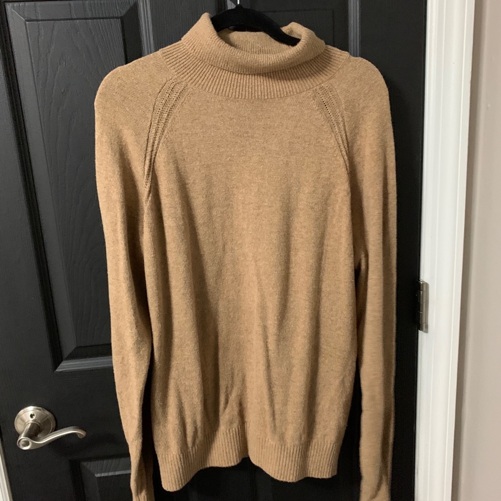 Men’s turtleneck